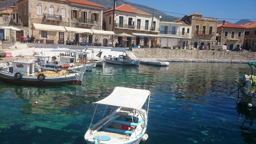Messinian Blue Seaside Villa Kalamata Exterior foto